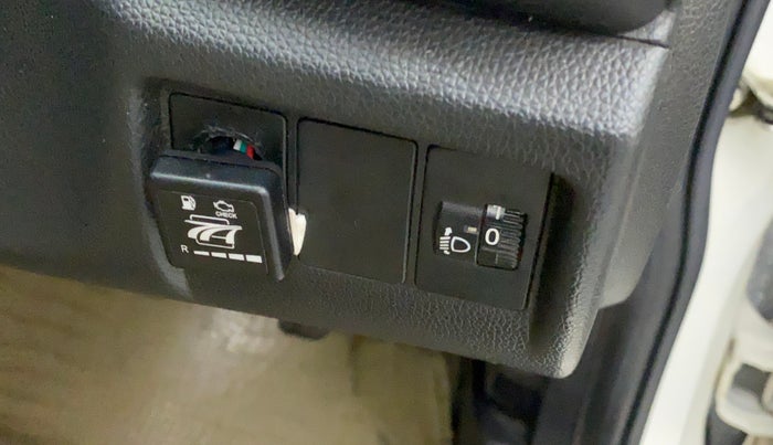 2016 Honda City 1.5L I-VTEC VX, CNG, Manual, 53,996 km, Dashboard - Headlight height adjustment not working