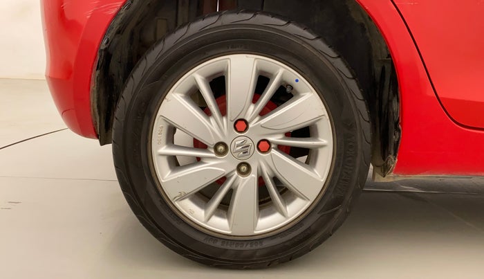 2017 Maruti Swift ZXI, Petrol, Manual, 91,546 km, Right Rear Wheel
