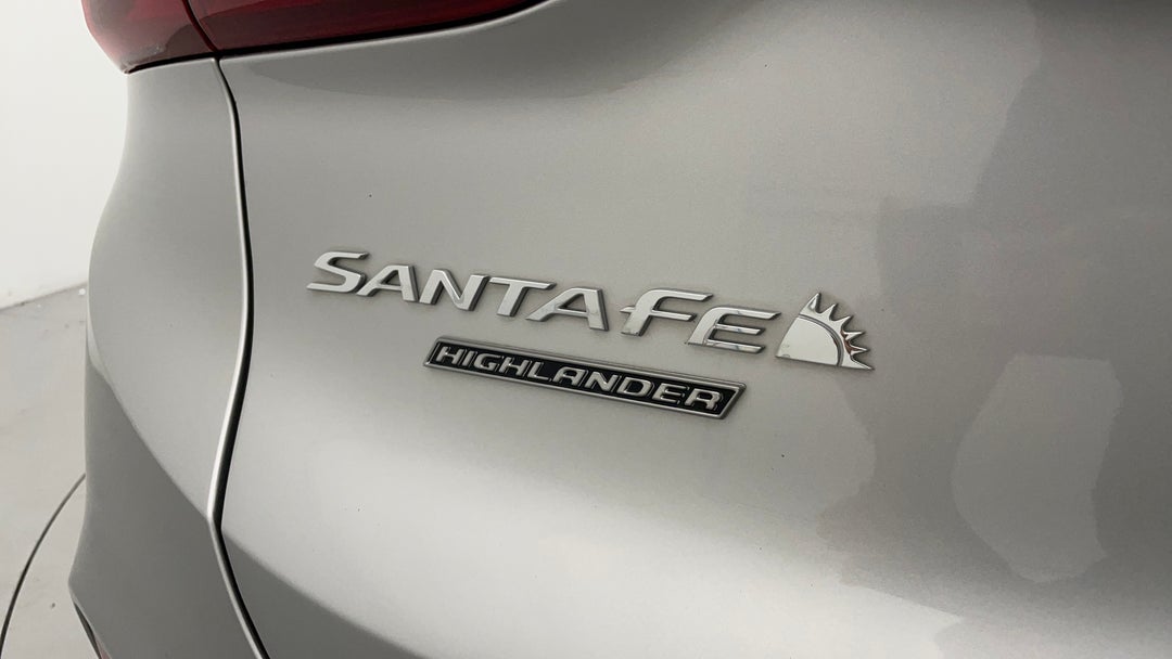 2020 Hyundai Santa Fe Highlander Crdi Blk-bge (AWD), Automatic, 41276 km, Badge (Boot Left Side)