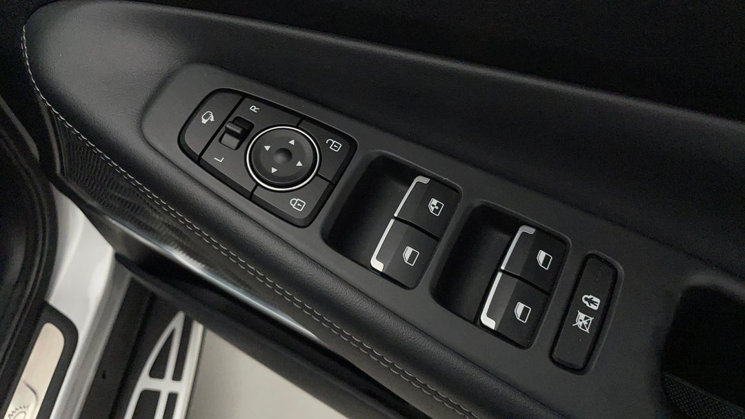 2020 Hyundai Santa Fe Highlander Crdi Blk-bge (AWD), Automatic, 41276 km, Drivers Side Door Panel Controls