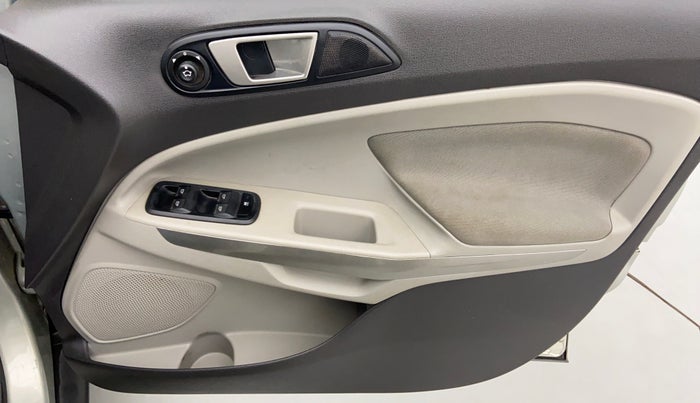 2015 Ford Ecosport 1.0 ECOBOOST TITANIUM, Petrol, Manual, 28,759 km, Driver Side Door Panels Control