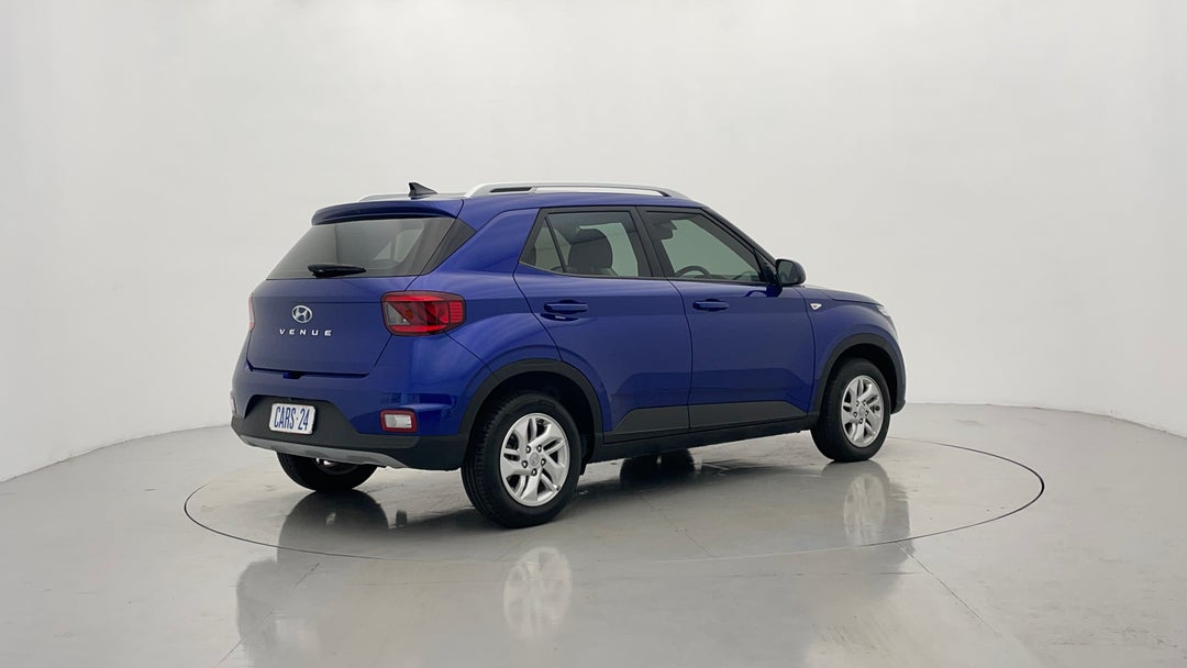 Right Back Diagonal (45- Degree) View