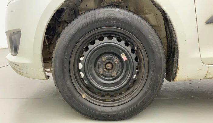 2014 Maruti Swift LDI, Diesel, Manual, 1,14,982 km, Left Front Wheel