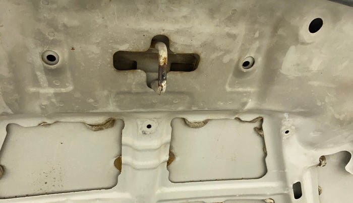 2014 Maruti Swift LDI, Diesel, Manual, 1,14,982 km, Bonnet (hood) - Slight discolouration