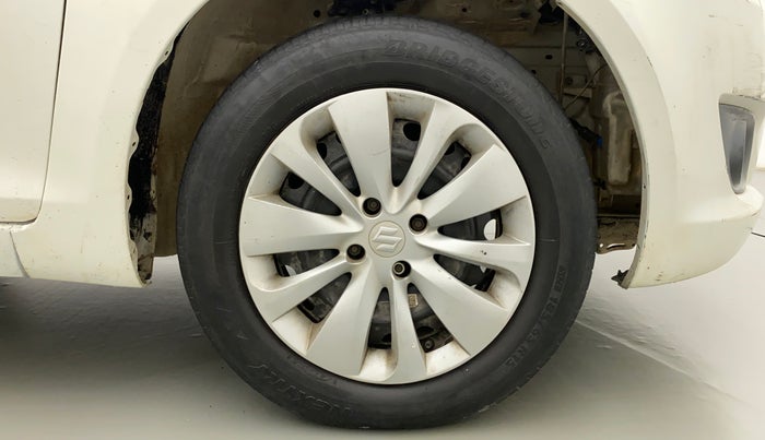 2014 Maruti Swift LDI, Diesel, Manual, 1,14,982 km, Right Front Wheel