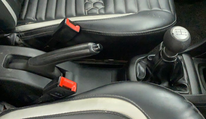 2014 Maruti Swift LDI, Diesel, Manual, 1,14,982 km, Gear Lever