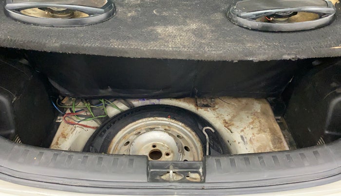 2014 Maruti Swift LDI, Diesel, Manual, 1,14,982 km, Boot Inside