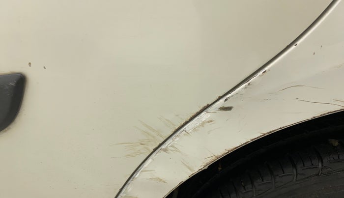 2014 Maruti Swift LDI, Diesel, Manual, 1,14,982 km, Rear left door - Slight discoloration