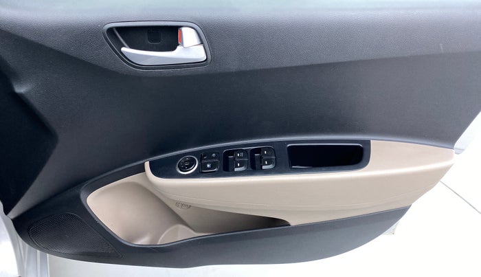 2017 Hyundai Grand i10 SPORTZ 1.2 KAPPA VTVT, Petrol, Manual, 69,167 km, Driver Side Door Panels Control