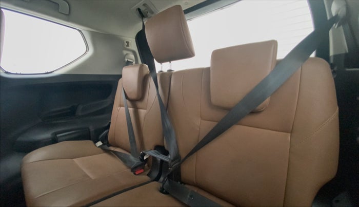 2016 Toyota Innova Crysta 2.8 ZX AT 7 STR, Diesel, Automatic, 1,63,636 km, Third Seat Row
