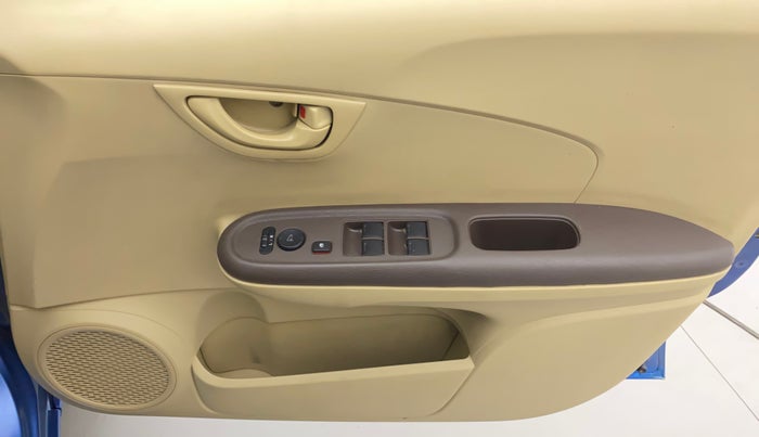 2013 Honda Amaze 1.2L I-VTEC S, Petrol, Manual, 76,230 km, Driver Side Door Panels Control