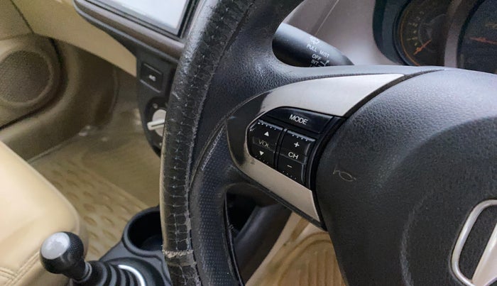 2013 Honda Amaze 1.2L I-VTEC S, Petrol, Manual, 76,230 km, Steering wheel - Sound system control not functional