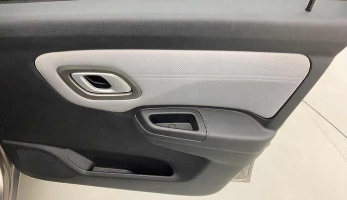 2021 Datsun Redi Go T(O), Petrol, Manual, 25,065 km, Driver Side Door Panels Control