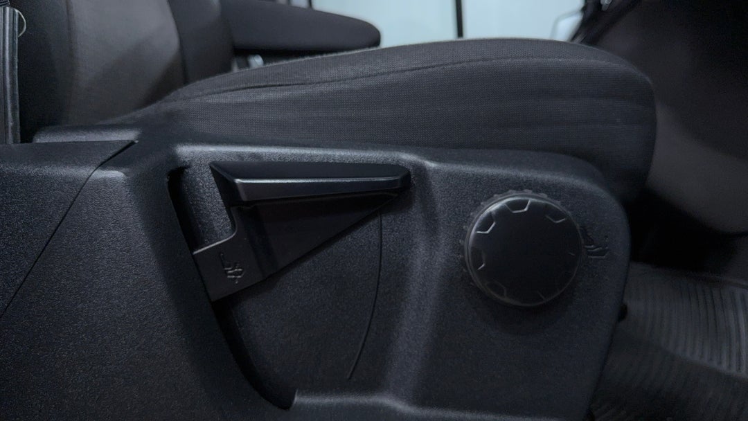 2020 Ford Transit Custom 340s (swb), Automatic, 100319 km, Drivers Side Adjustment Panel