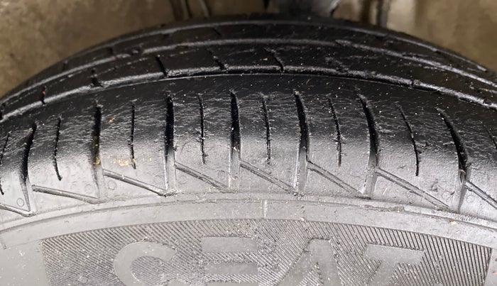 2019 Maruti Alto VXI, Petrol, Manual, 23,067 km, Left Front Tyre Tread