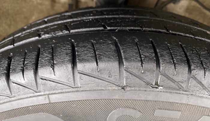 2019 Maruti Alto VXI, Petrol, Manual, 23,067 km, Right Front Tyre Tread