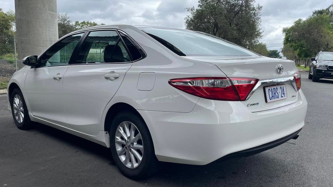 Left Back Diagonal (45- Degree) View