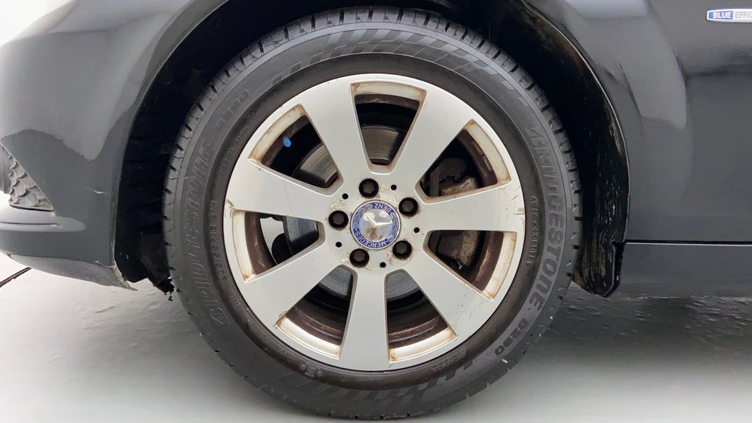 Left Front Wheel