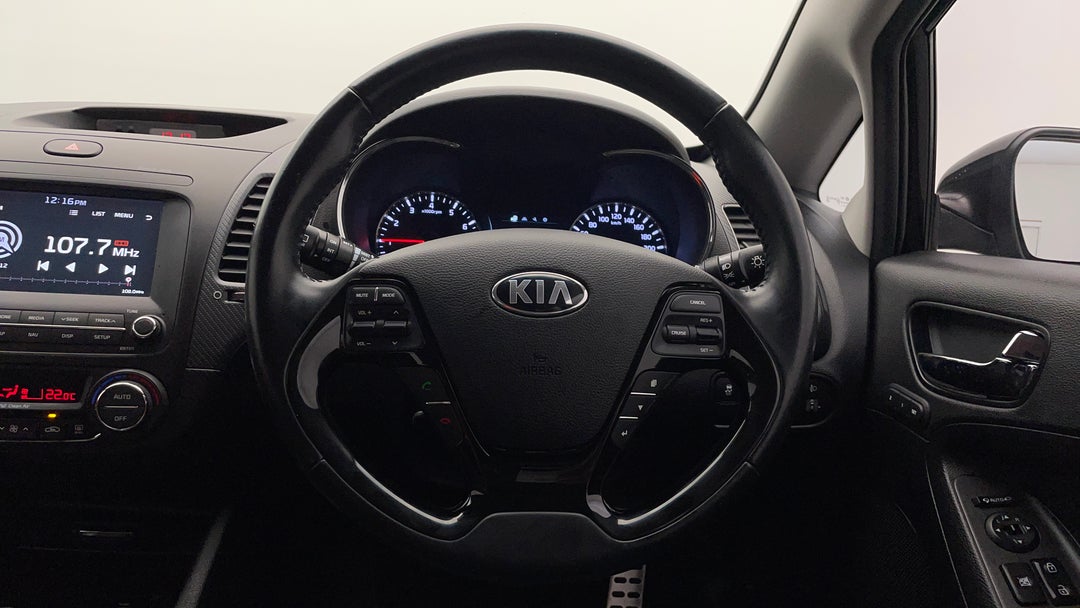 2016 Kia Cerato Sli, Automatic, 78068 km, Steering Wheel Close-up