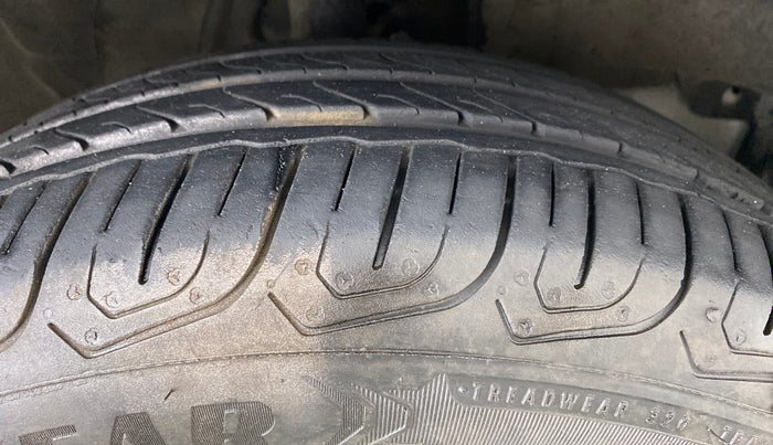 2015 Honda City SV CVT PETROL, Petrol, Automatic, 53,566 km, Right Front Tyre Tread