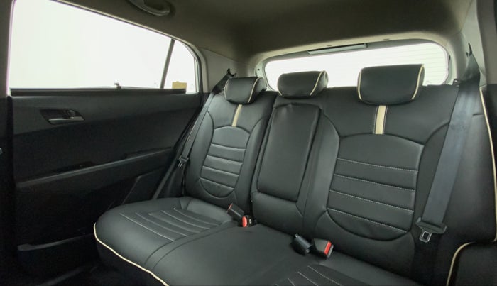 2017 Hyundai Creta 1.6 CRDI SX PLUS AUTO, Diesel, Automatic, 95,049 km, Right Side Rear Door Cabin