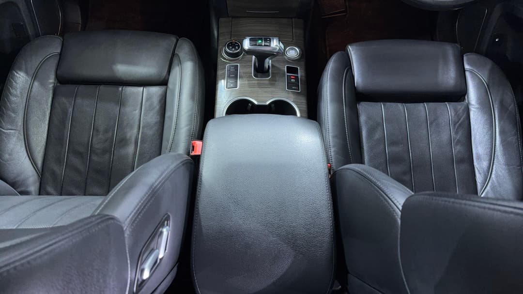 2020 Haval H9 Ultra, Automatic, 79005 km, Center Console