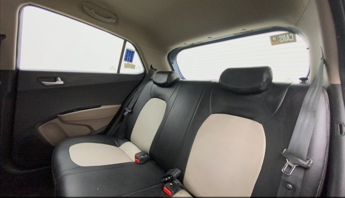 2016 Hyundai Grand i10 ASTA 1.2 KAPPA VTVT, Petrol, Manual, 49,037 km, Right Side Rear Door Cabin