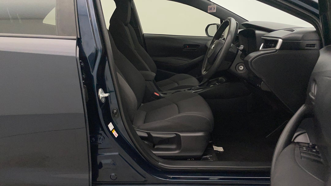 2020 Toyota Corolla Ascent Sport, Automatic, 115649 km, Right Side Front Door Cabin View