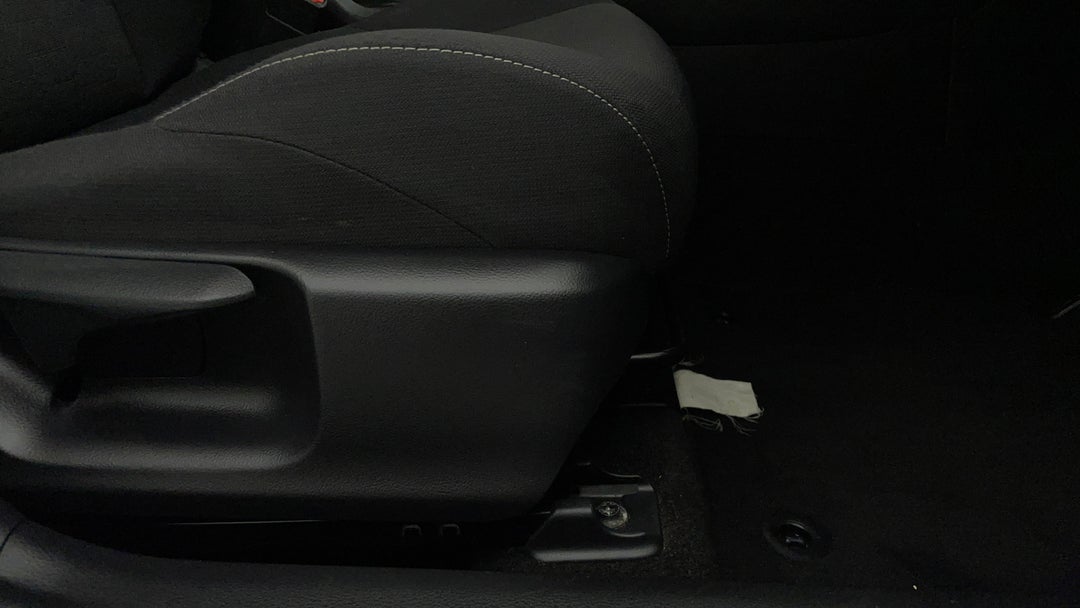 2020 Toyota Corolla Ascent Sport, Automatic, 115649 km, Drivers Side Adjustment Panel