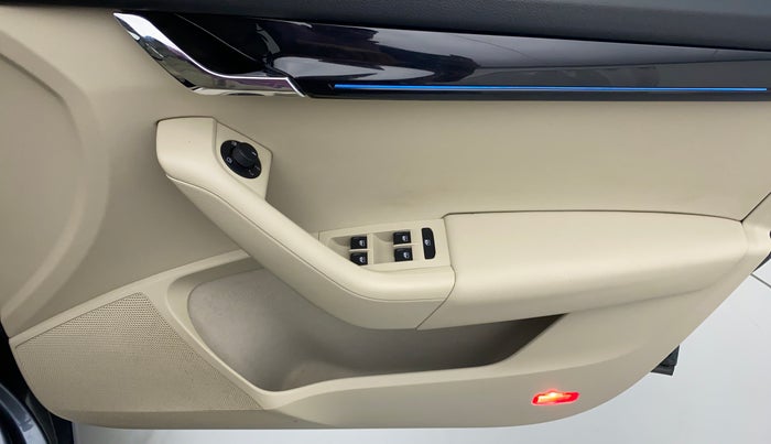 2018 Skoda Octavia LK 1.8 TSI AT, Petrol, Automatic, 8,162 km, Driver Side Door Panels Control