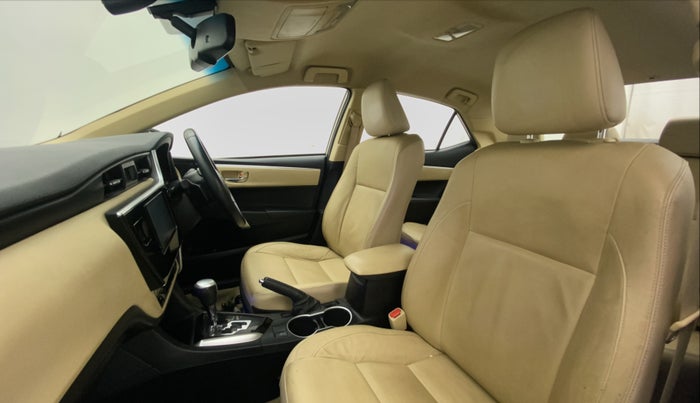 2018 Toyota Corolla Altis VL CVT PETROL, Petrol, Automatic, 74,214 km, Right Side Front Door Cabin