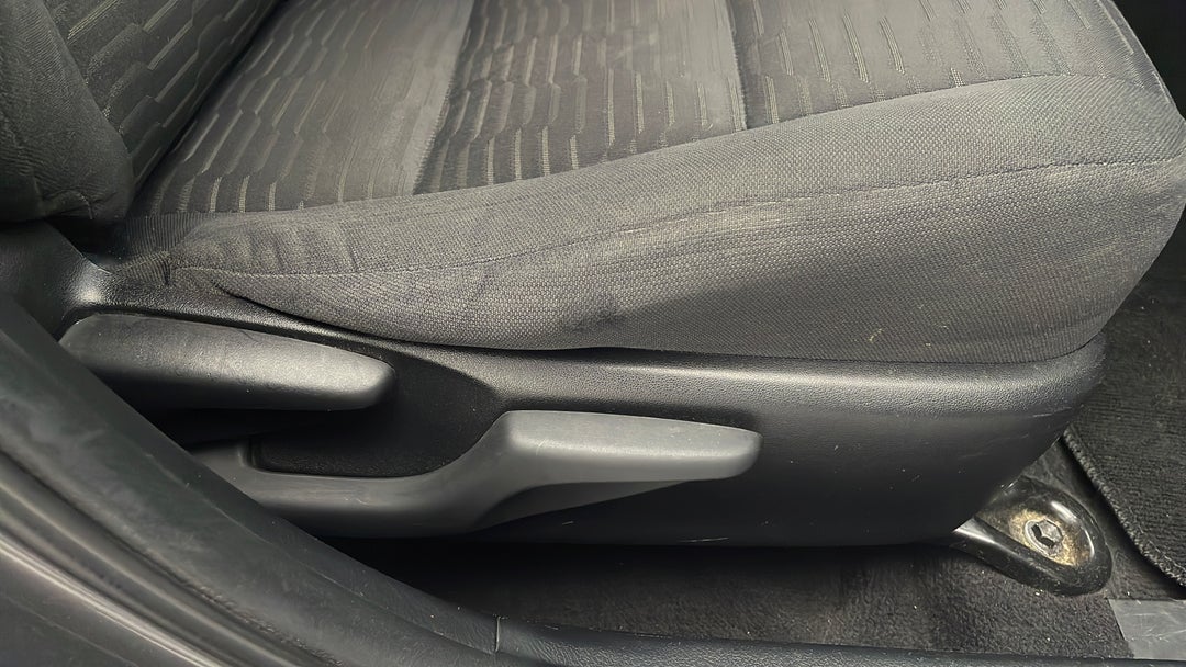 2017 Toyota Camry Altise, Automatic, 99505 km, Drivers Side Adjustment Panel