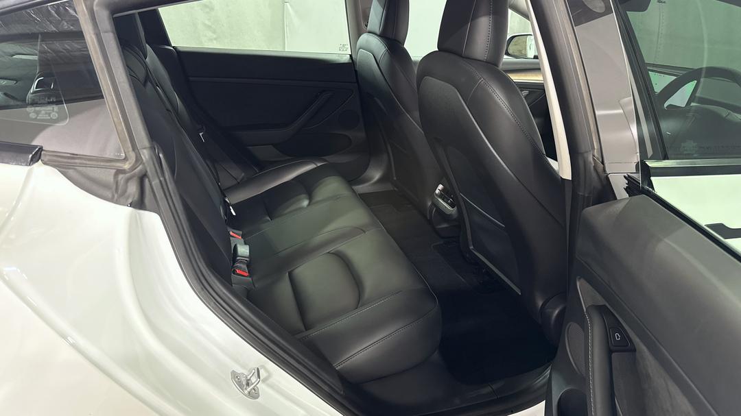 2023 Tesla Model 3 Long Range, Automatic, 75002 km, Right Side Rear Door Cabin View