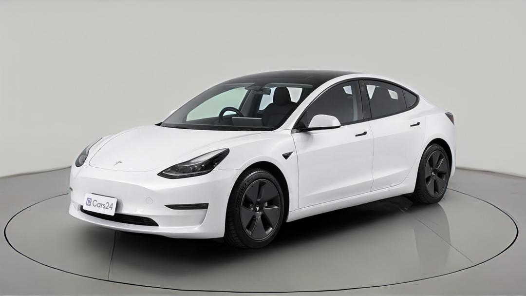 2023 Tesla Model 3 Long Range, Automatic, 75002 km, Left Front Diagonal (45- Degree) View