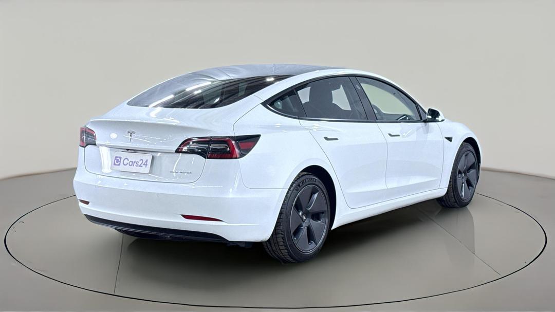 2023 Tesla Model 3 Long Range, Automatic, 75002 km, Right Back Diagonal (45- Degree) View