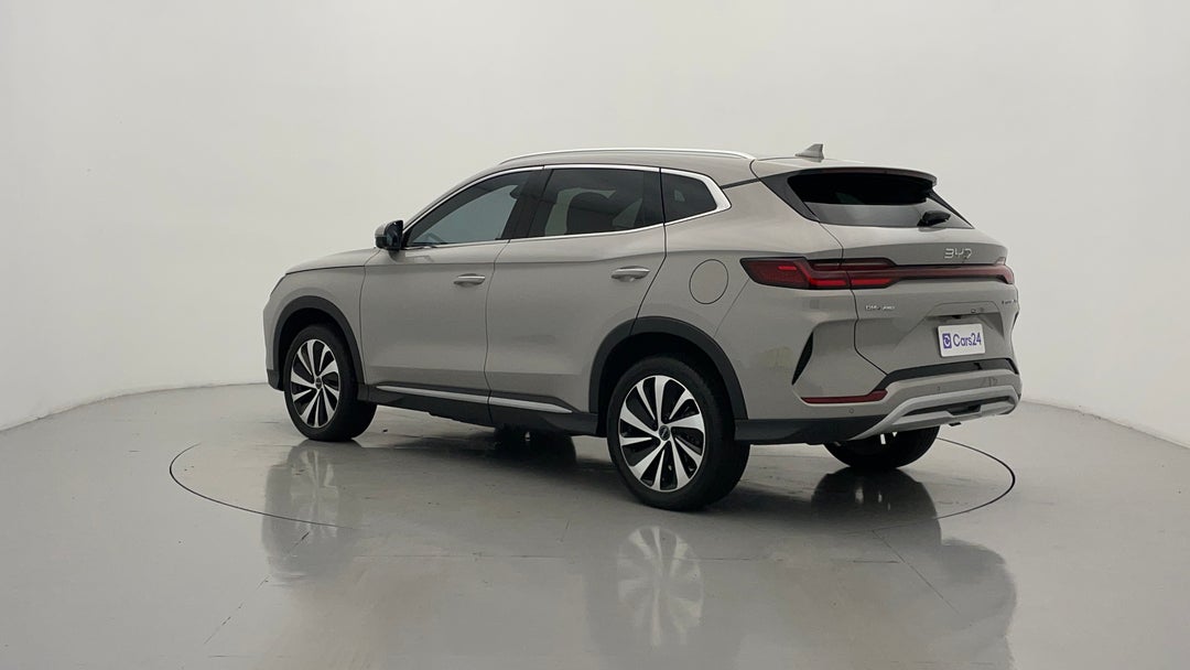 Left Back Diagonal (45- Degree) View