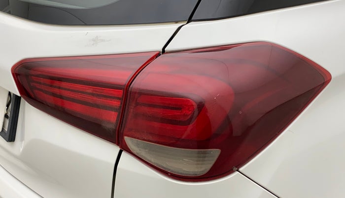 2018 Hyundai Elite i20 MAGNA EXECUTIVE 1.2, CNG, Manual, 64,144 km, Right tail light - Faded
