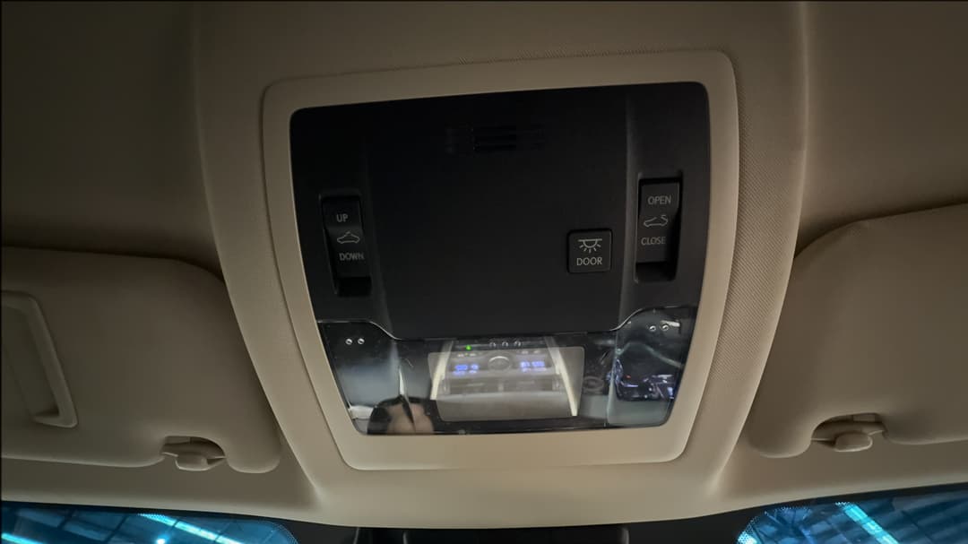 2017 Lexus Nx300 Luxury (AWD), Automatic, 113397 km, On-Roof Controls/Sunglass holder