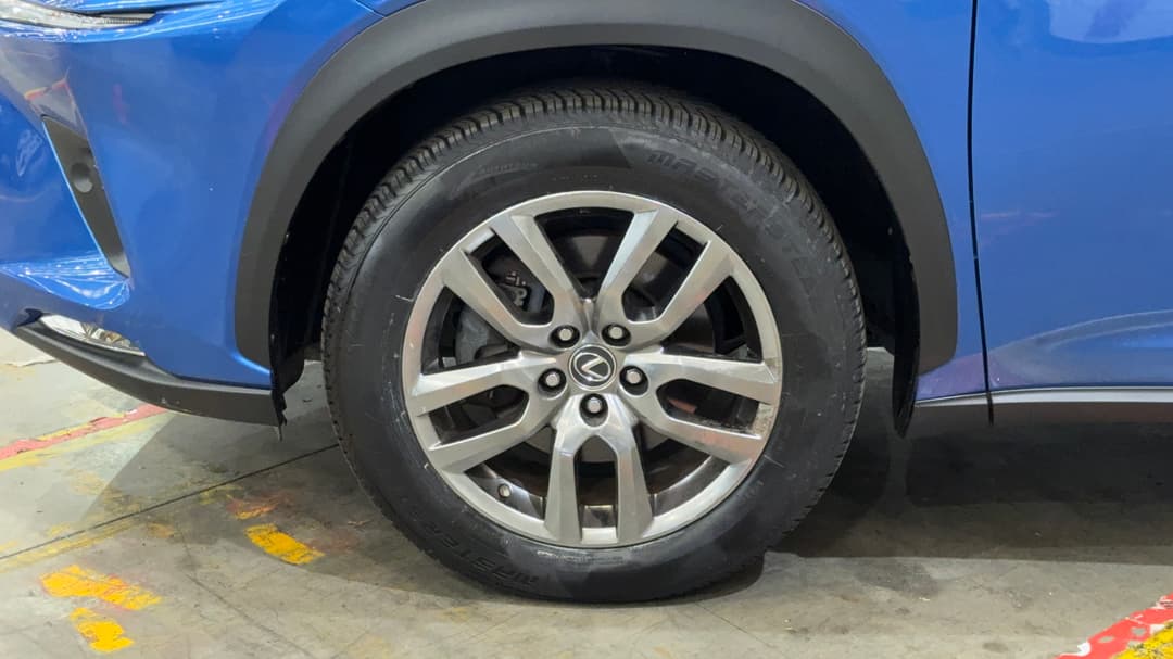 2017 Lexus Nx300 Luxury (AWD), Automatic, 113397 km, Left Front Wheel