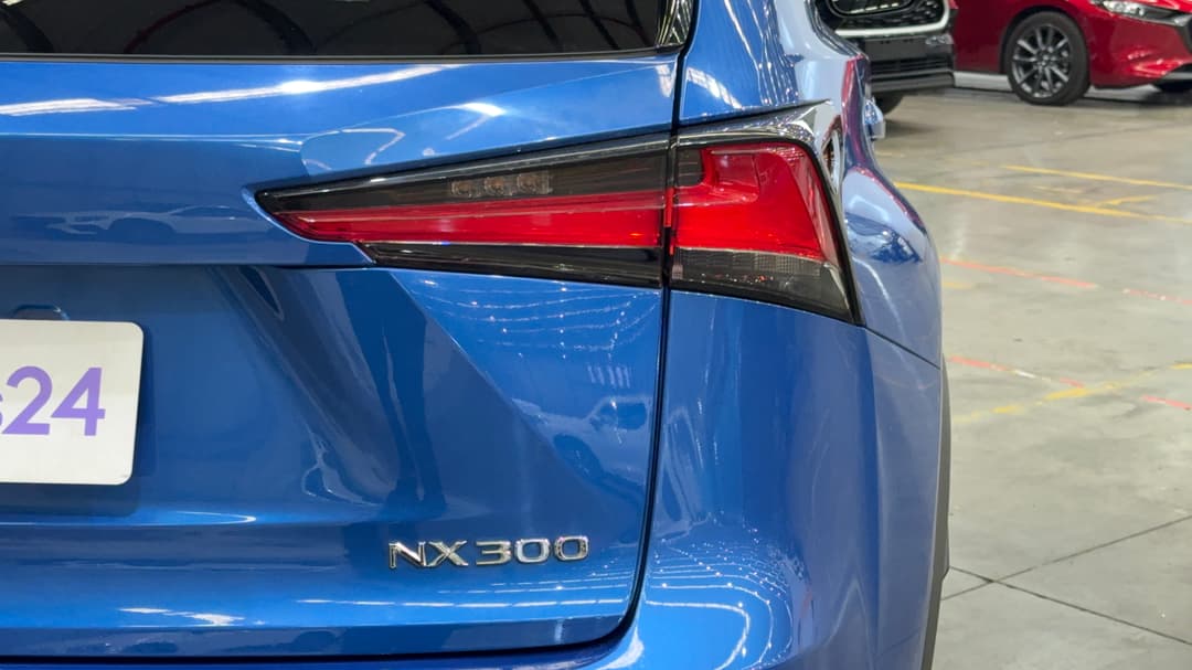 2017 Lexus Nx300 Luxury (AWD), Automatic, 113397 km, Badge (Boot Right Side)