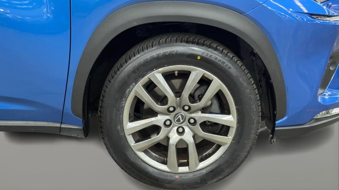 2017 Lexus Nx300 Luxury (AWD), Automatic, 113397 km, Right Front Wheel