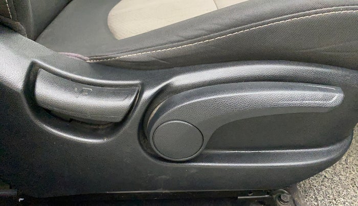 2019 Hyundai Creta SX 1.6 PETROL, Petrol, Manual, 20,920 km, Driver Side Adjustment Panel