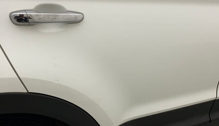 2019 Hyundai Creta SX 1.6 PETROL, Petrol, Manual, 20,920 km, Right rear door - Minor scratches