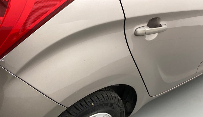 2014 Hyundai i20 SPORTZ 1.2 VTVT, Petrol, Manual, 72,908 km, Right quarter panel - Slightly dented