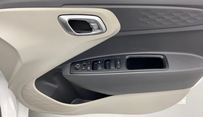 2020 Hyundai AURA SX (O) MT, Petrol, Manual, 4,367 km, Driver Side Door Panels Control