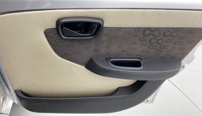 2016 Tata Nano XT TWIST, Petrol, Manual, 28,746 km, Driver Side Door Panels Control