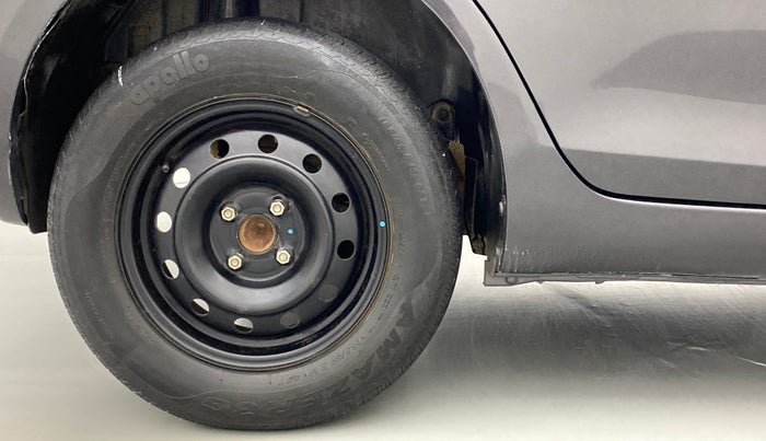2015 Maruti Swift VXI D, Petrol, Manual, 30,785 km, Right Rear Wheel