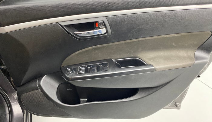 2015 Maruti Swift VXI D, Petrol, Manual, 30,785 km, Driver Side Door Panels Control
