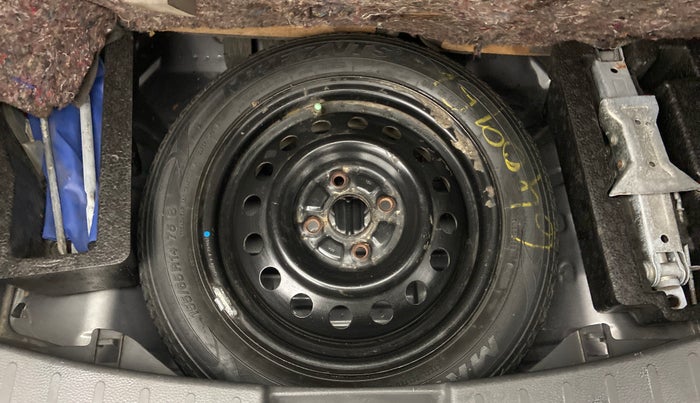 2012 Maruti Wagon R 1.0 VXI, Petrol, Manual, 1,23,533 km, Spare Tyre