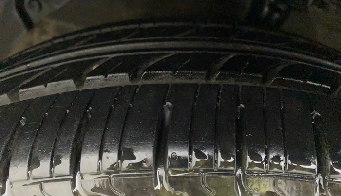 2014 Hyundai Xcent S 1.2, Petrol, Manual, 92,840 km, Left Front Tyre Tread